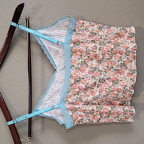 Floral Tank - Picture 3 of 5